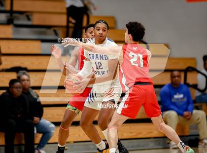 Thumbnail 3 in Grand Oaks vs The Woodlands photogallery.