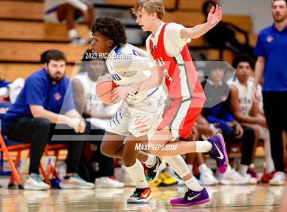 Thumbnail 1 in Grand Oaks vs The Woodlands photogallery.