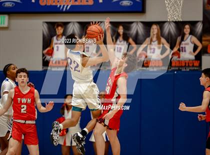 Thumbnail 2 in Grand Oaks vs The Woodlands photogallery.