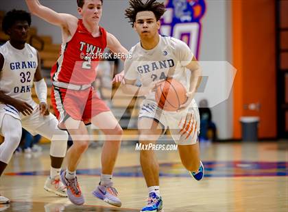 Thumbnail 2 in Grand Oaks vs The Woodlands photogallery.