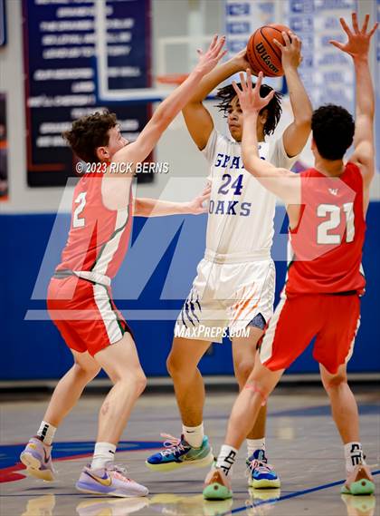 Thumbnail 3 in Grand Oaks vs The Woodlands photogallery.
