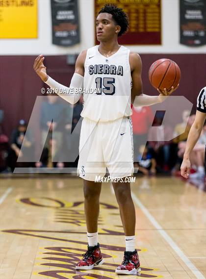 Thumbnail 2 in Mater Dei @ Sierra Canyon  CIF Regional Final) photogallery.