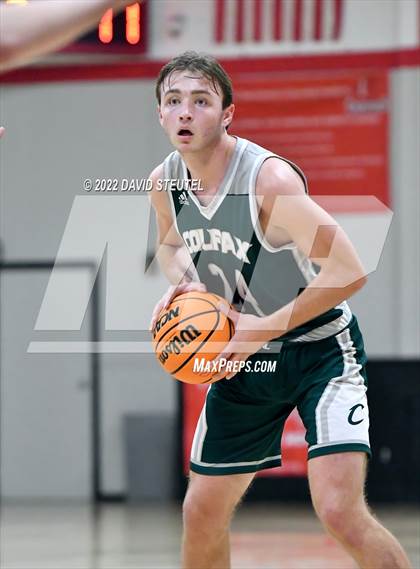 Thumbnail 1 in Colfax vs. McKinleyville (Sac Adventist Holiday Invitational) photogallery.