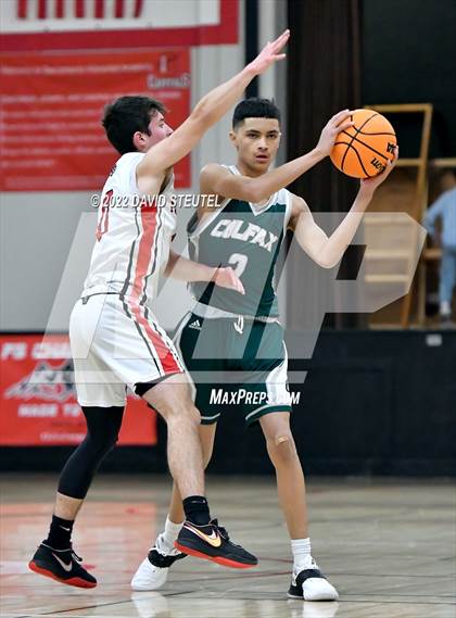 Thumbnail 3 in Colfax vs. McKinleyville (Sac Adventist Holiday Invitational) photogallery.