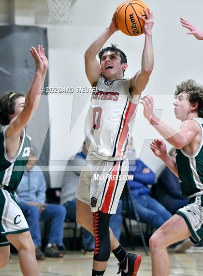 Thumbnail 2 in Colfax vs. McKinleyville (Sac Adventist Holiday Invitational) photogallery.