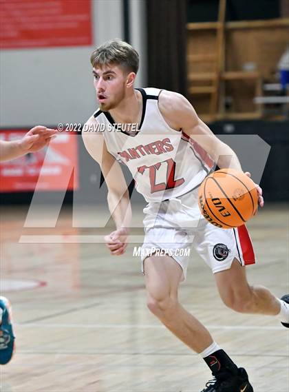 Thumbnail 2 in Colfax vs. McKinleyville (Sac Adventist Holiday Invitational) photogallery.