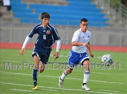 Thumbnail 1 in Central vs. Montgomery (San Diego City Tournament) photogallery.