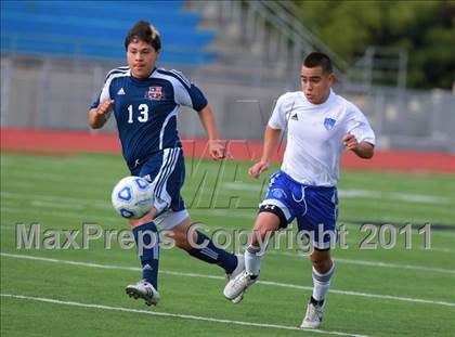 Thumbnail 2 in Central vs. Montgomery (San Diego City Tournament) photogallery.