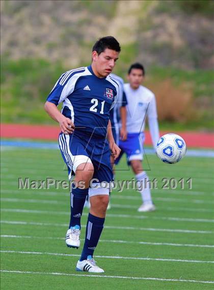 Thumbnail 2 in Central vs. Montgomery (San Diego City Tournament) photogallery.