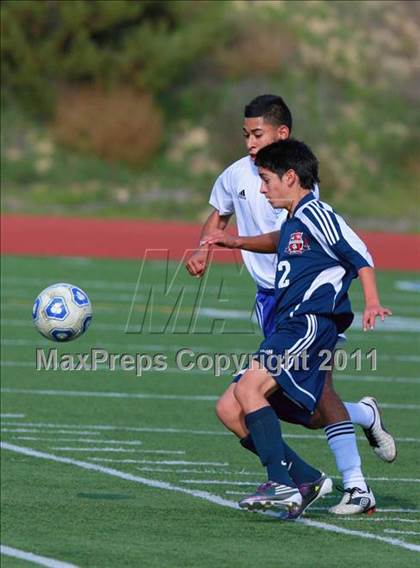 Thumbnail 2 in Central vs. Montgomery (San Diego City Tournament) photogallery.