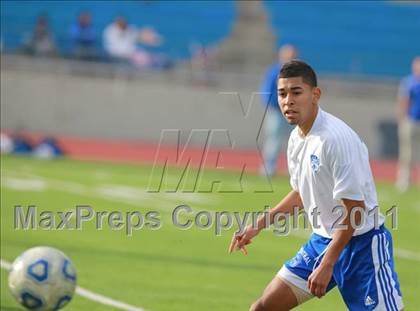 Thumbnail 1 in Central vs. Montgomery (San Diego City Tournament) photogallery.