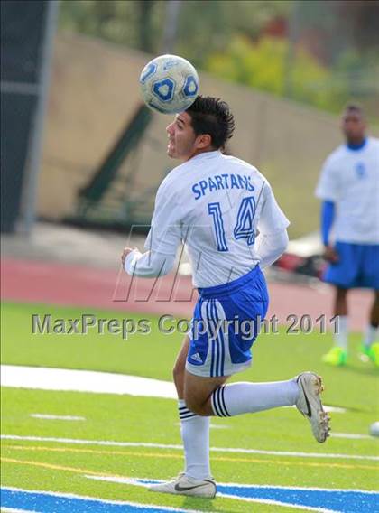 Thumbnail 2 in Central vs. Montgomery (San Diego City Tournament) photogallery.