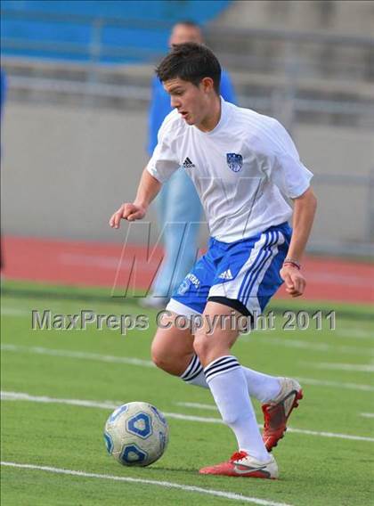 Thumbnail 1 in Central vs. Montgomery (San Diego City Tournament) photogallery.