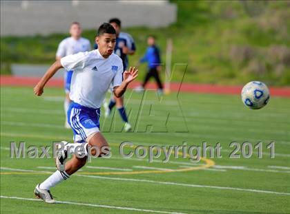 Thumbnail 1 in Central vs. Montgomery (San Diego City Tournament) photogallery.