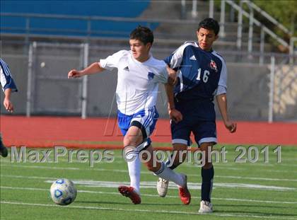 Thumbnail 1 in Central vs. Montgomery (San Diego City Tournament) photogallery.