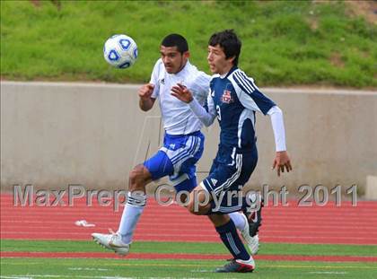 Thumbnail 1 in Central vs. Montgomery (San Diego City Tournament) photogallery.