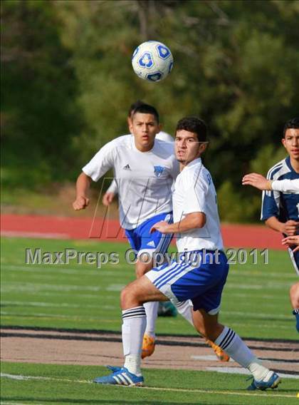 Thumbnail 3 in Central vs. Montgomery (San Diego City Tournament) photogallery.