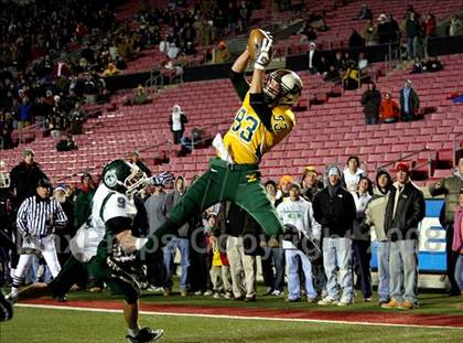 Thumbnail 1 in St. Xavier vs. Trinity (KHSAA State Playoffs) photogallery.