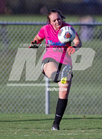 Thumbnail 3 in Franklin Central vs Speedway photogallery.