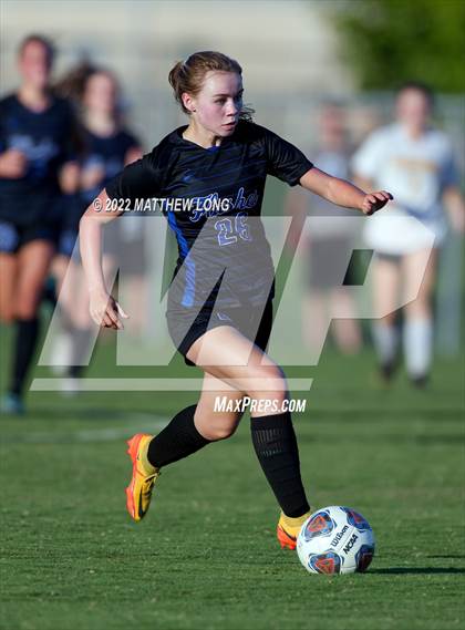 Thumbnail 1 in Franklin Central vs Speedway photogallery.