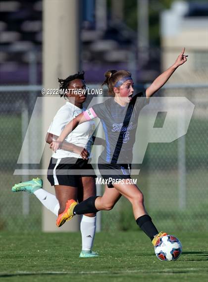 Thumbnail 3 in Franklin Central vs Speedway photogallery.