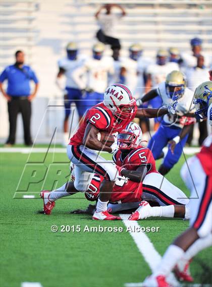 Thumbnail 3 in Lamar vs. Fort Bend Elkins photogallery.