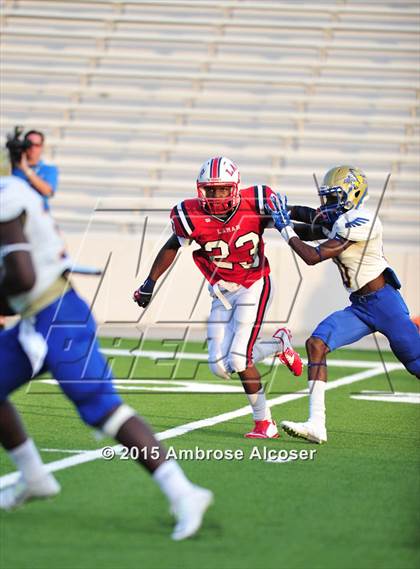 Thumbnail 1 in Lamar vs. Fort Bend Elkins photogallery.