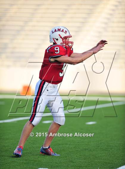 Thumbnail 3 in Lamar vs. Fort Bend Elkins photogallery.