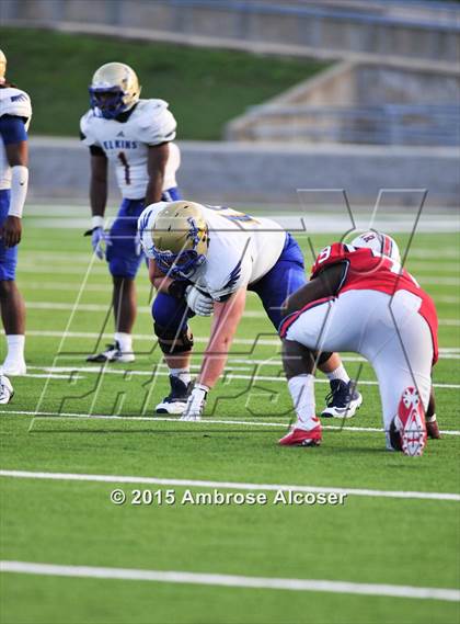 Thumbnail 1 in Lamar vs. Fort Bend Elkins photogallery.