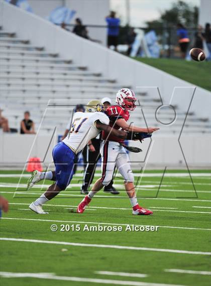 Thumbnail 3 in Lamar vs. Fort Bend Elkins photogallery.
