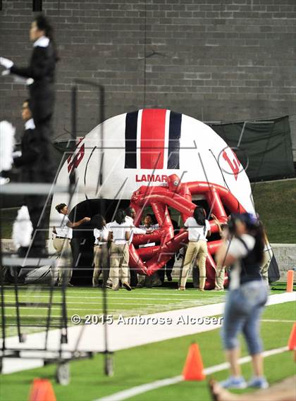 Thumbnail 3 in Lamar vs. Fort Bend Elkins photogallery.