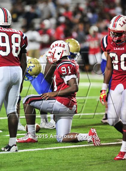 Thumbnail 3 in Lamar vs. Fort Bend Elkins photogallery.
