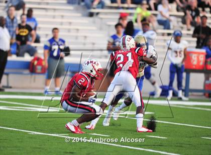 Thumbnail 3 in Lamar vs. Fort Bend Elkins photogallery.