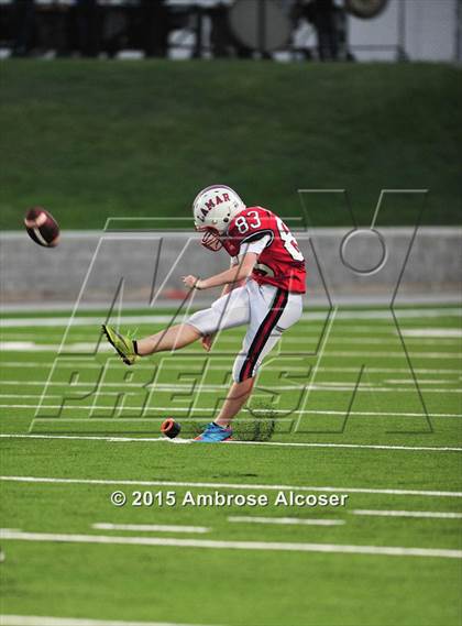 Thumbnail 3 in Lamar vs. Fort Bend Elkins photogallery.