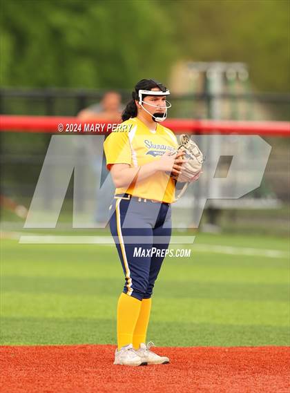 Thumbnail 2 in Shenango @ New Castle photogallery.