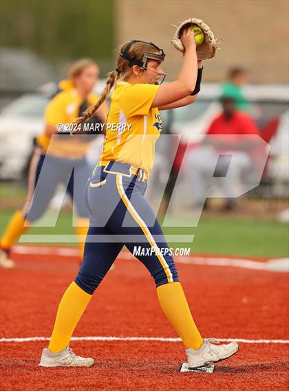 Thumbnail 3 in Shenango @ New Castle photogallery.