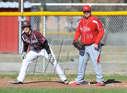 Thumbnail 2 in Sam Rayburn vs. Cumby (Sam Rayburn Wood Bat Tournament) photogallery.
