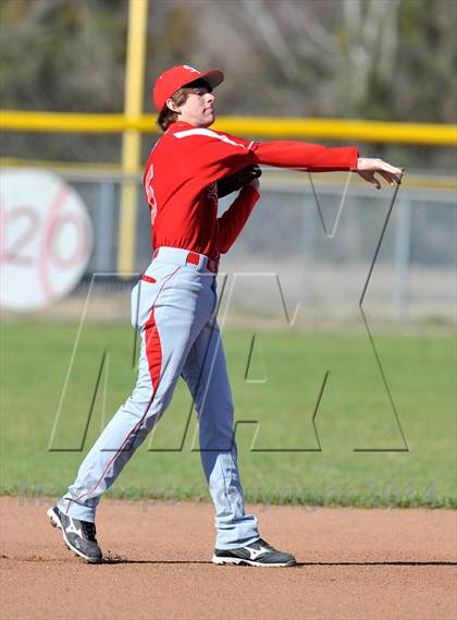 Thumbnail 2 in Sam Rayburn vs. Cumby (Sam Rayburn Wood Bat Tournament) photogallery.