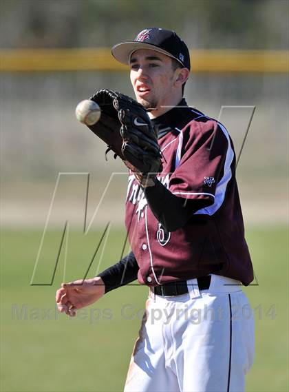 Thumbnail 1 in Sam Rayburn vs. Cumby (Sam Rayburn Wood Bat Tournament) photogallery.
