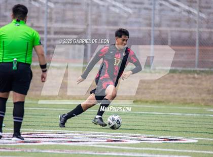 Thumbnail 2 in Progreso vs. La Vernia (UIL Region IV 4A D1 Soccer Semifinals) photogallery.