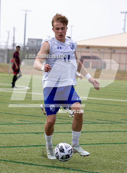 Thumbnail 3 in Progreso vs. La Vernia (UIL Region IV 4A D1 Soccer Semifinals) photogallery.