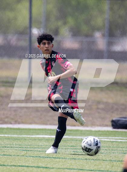 Thumbnail 2 in Progreso vs. La Vernia (UIL Region IV 4A D1 Soccer Semifinals) photogallery.