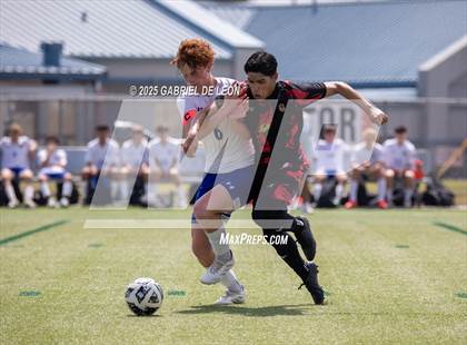 Thumbnail 3 in Progreso vs. La Vernia (UIL Region IV 4A D1 Soccer Semifinals) photogallery.