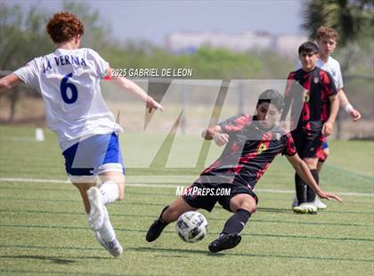 Thumbnail 1 in Progreso vs. La Vernia (UIL Region IV 4A D1 Soccer Semifinals) photogallery.