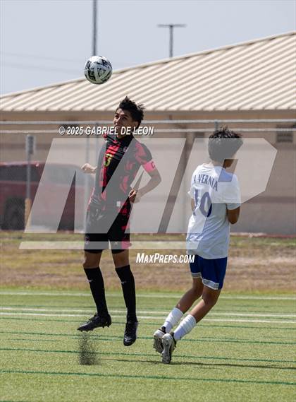 Thumbnail 3 in Progreso vs. La Vernia (UIL Region IV 4A D1 Soccer Semifinals) photogallery.