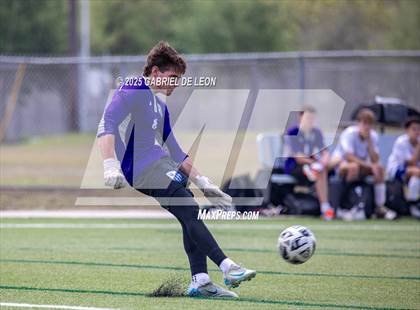 Thumbnail 3 in Progreso vs. La Vernia (UIL Region IV 4A D1 Soccer Semifinals) photogallery.