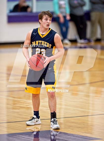 Thumbnail 3 in Strasburg vs. Rappahannock County photogallery.