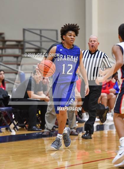 Thumbnail 3 in MacArthur [Douglas] vs Jefferson (SAISD Basketball Tournament) photogallery.