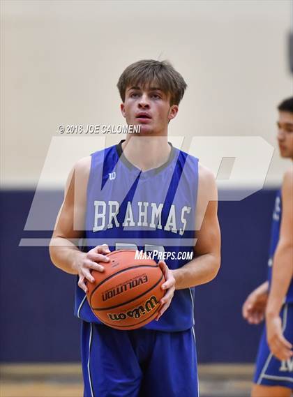 Thumbnail 1 in MacArthur [Douglas] vs Jefferson (SAISD Basketball Tournament) photogallery.