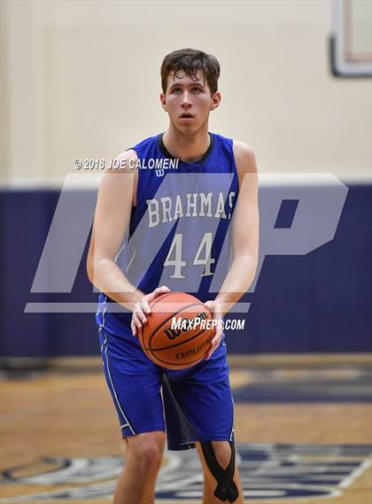 Thumbnail 1 in MacArthur [Douglas] vs Jefferson (SAISD Basketball Tournament) photogallery.
